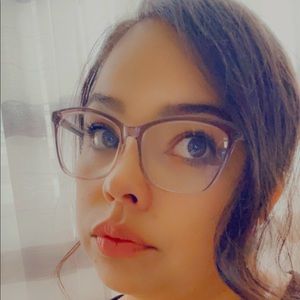 Meet your Posher, Karla